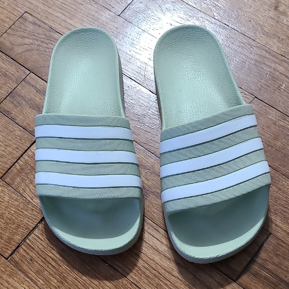Adidas Light Green Slide Sandals Mens 6 Womens 7